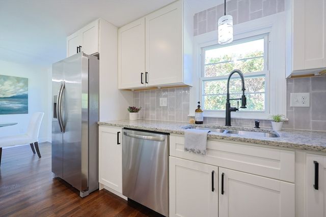 76 Belmont Rd, Leominster, MA 01453