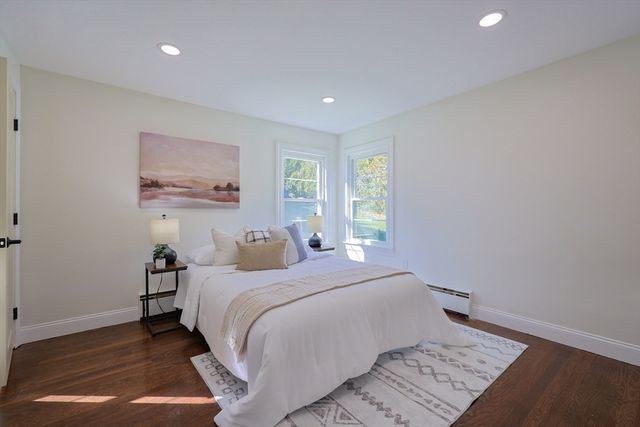 76 Belmont Rd, Leominster, MA 01453
