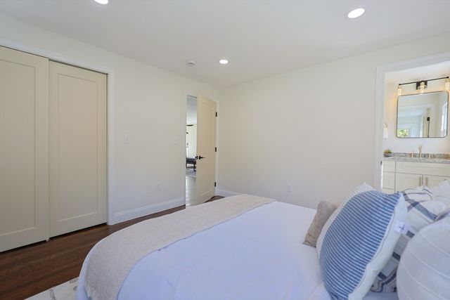 76 Belmont Rd, Leominster, MA 01453