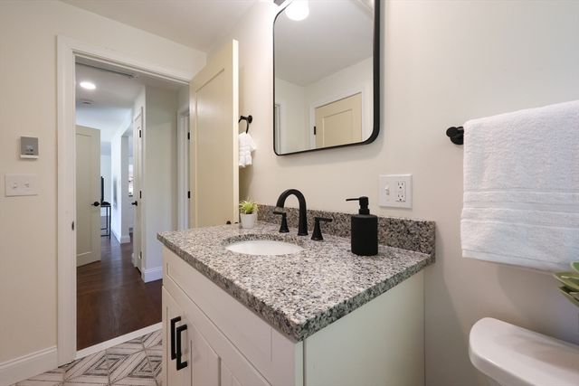 76 Belmont Rd, Leominster, MA 01453