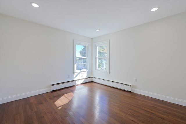 76 Belmont Rd, Leominster, MA 01453