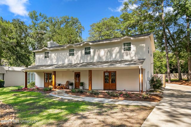 4408 Deer Creek Drive, Jackson, MS 39211