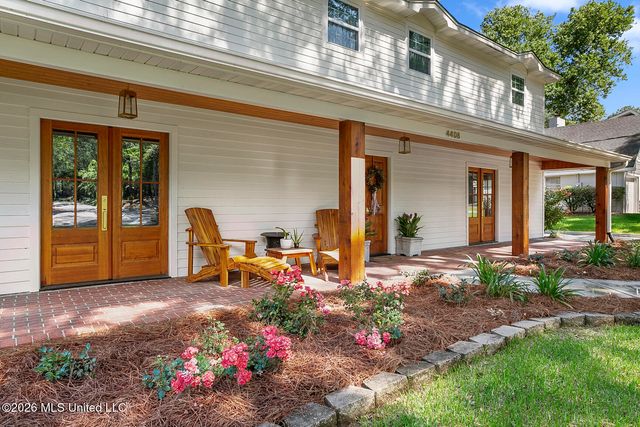 4408 Deer Creek Drive, Jackson, MS 39211