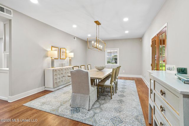 4408 Deer Creek Drive, Jackson, MS 39211