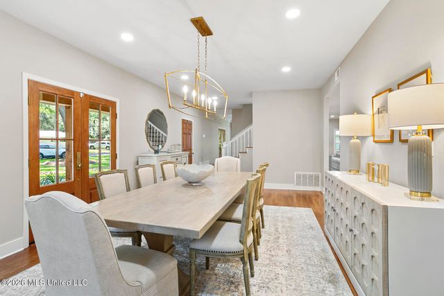 4408 Deer Creek Drive, Jackson, MS 39211