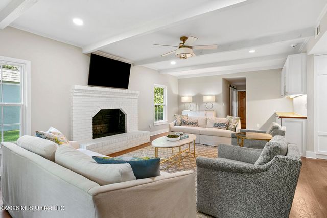 4408 Deer Creek Drive, Jackson, MS 39211