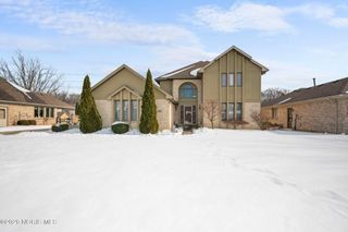 703 Anmarie Court, Oregon, OH 43616