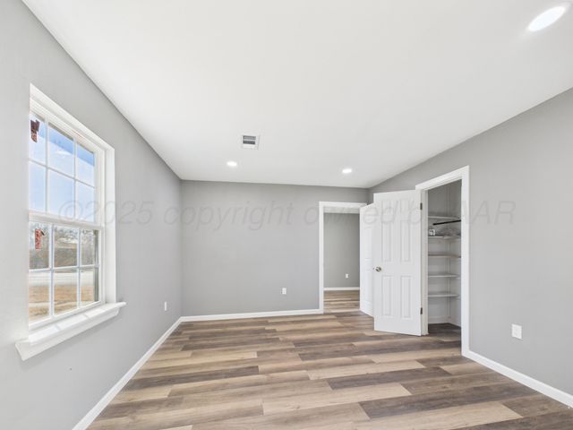 1100 E Kingsmill Avenue, Pampa, TX 79065