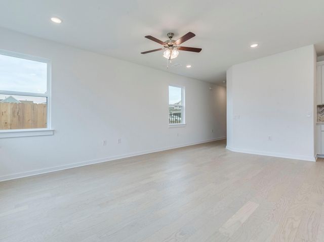 7209 Grenadine Bloom BND B, Del Valle, TX 78617