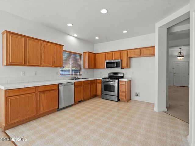 805 Sauvignon Drive, Reno, NV 89506