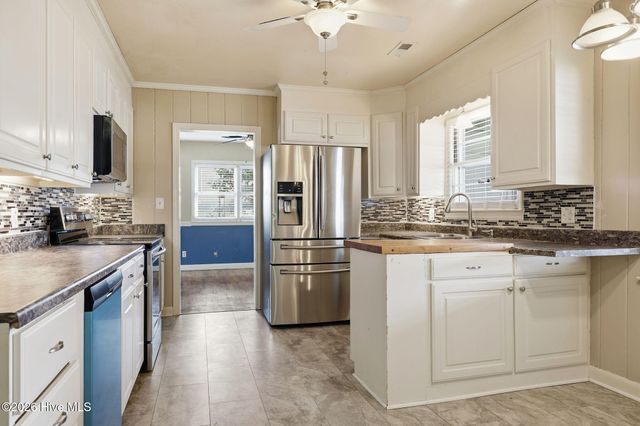 4919 Pinevilla Street, Grifton, NC 28530