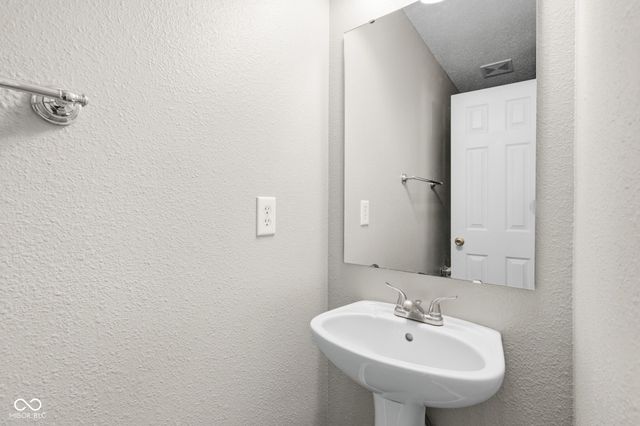 14442 Lee Stewart Lane, Fishers, IN 46038