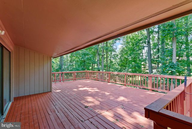 1404 WOLFTRAP RUN RD, Vienna, VA 22182