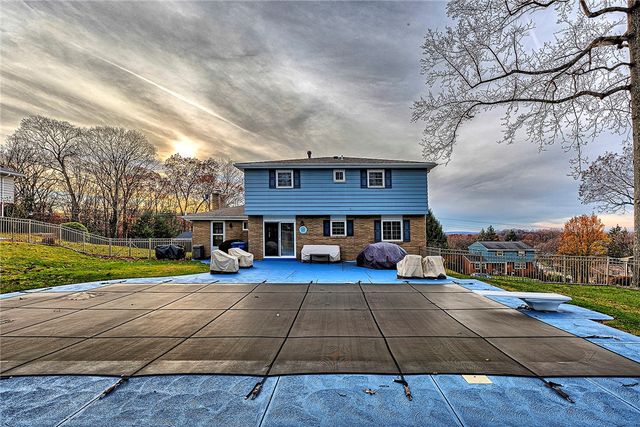 1212 Mountain View Drive, Unity Twp, PA 15601