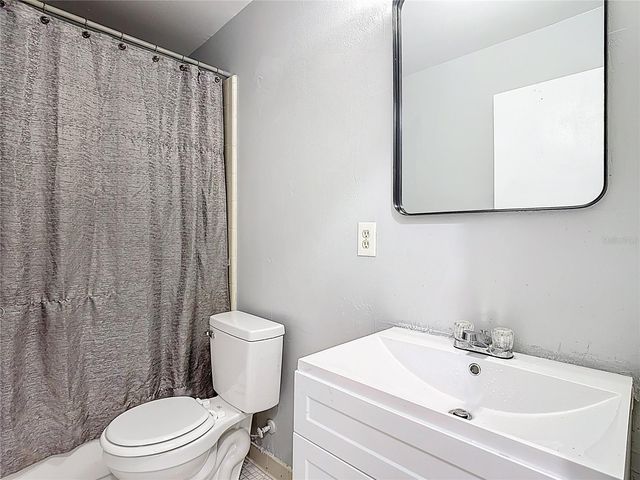 571 HUNTER CIRCLE, Kissimmee, FL 34758