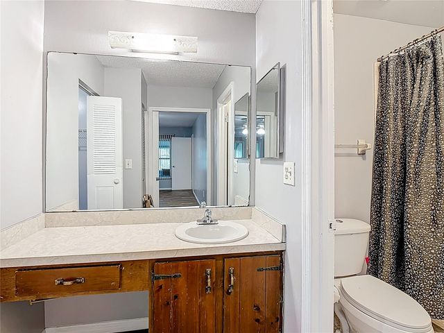 571 HUNTER CIRCLE, Kissimmee, FL 34758