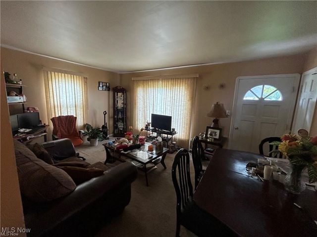 13206 Shady Oak Boulevard, Garfield Heights, OH 44125