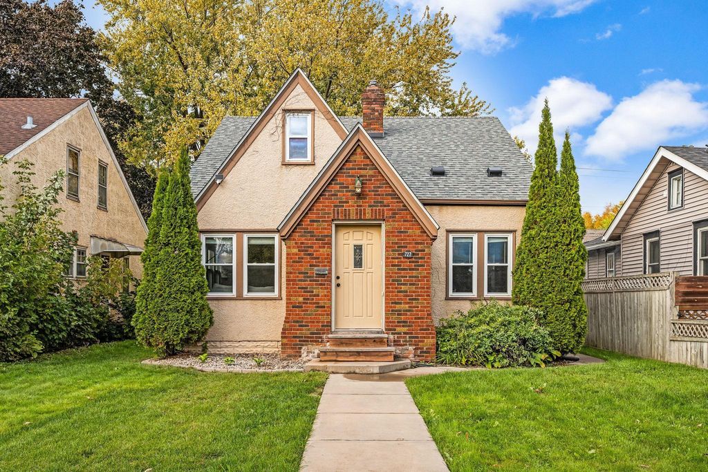 727 Cottage Avenue E, Saint Paul, MN 55106