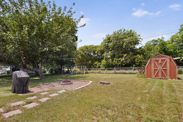 321 Redbud Street, Rhome, TX 76078