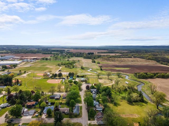505 Walker Street, Mazomanie, WI 53560