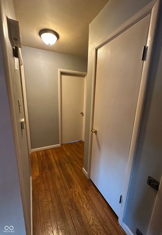 7 Chester Drive, Beech Grove, IN 46107