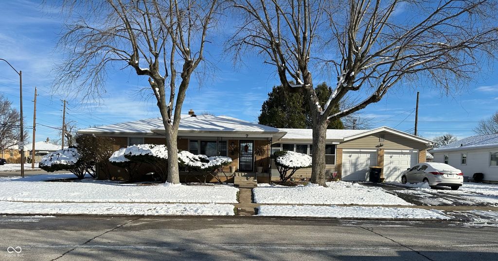 7 Chester Drive, Beech Grove, IN 46107
