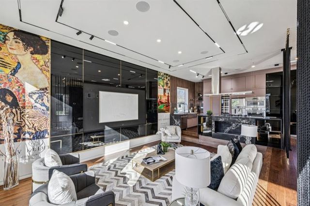 204 South SE Avenue, Atlanta, GA 30315