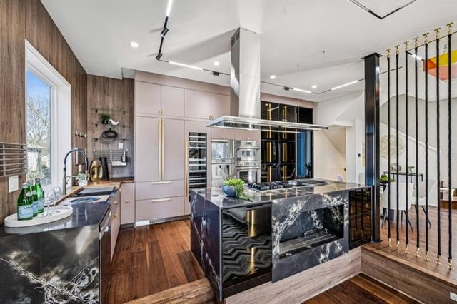 204 South SE Avenue, Atlanta, GA 30315