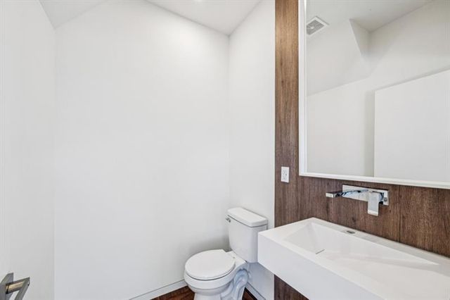 204 South SE Avenue, Atlanta, GA 30315