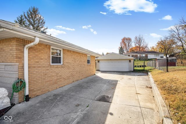 402 Cherry Street, Beech Grove, IN 46107