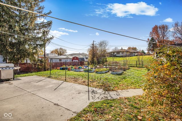 402 Cherry Street, Beech Grove, IN 46107