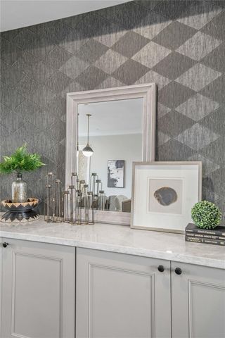 206 Tarrow, College Station, TX 77840