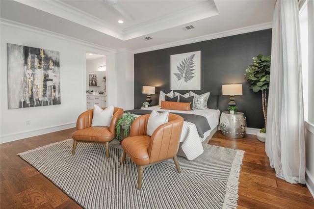 206 Tarrow, College Station, TX 77840