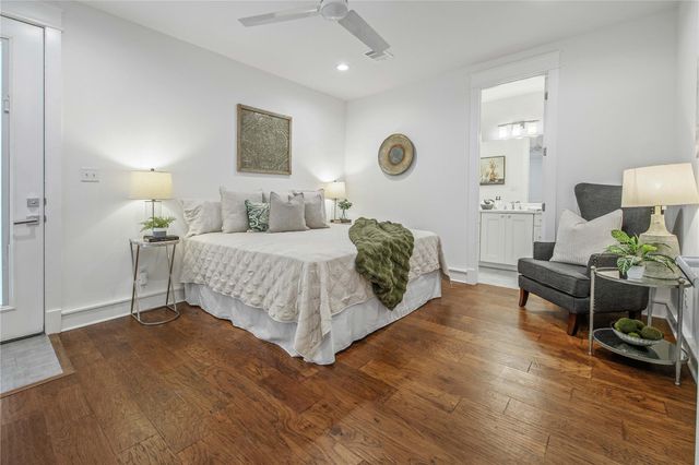 206 Tarrow, College Station, TX 77840