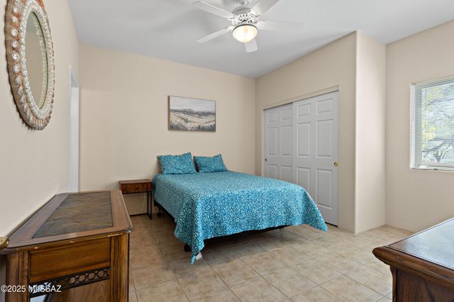 1348 W Cactus Moon Place, Tucson, AZ 85737