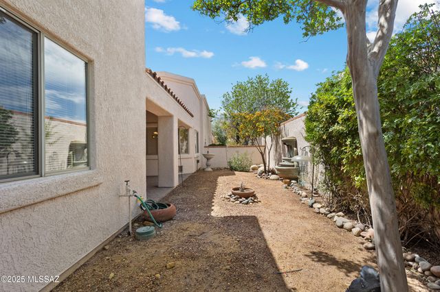 1348 W Cactus Moon Place, Tucson, AZ 85737