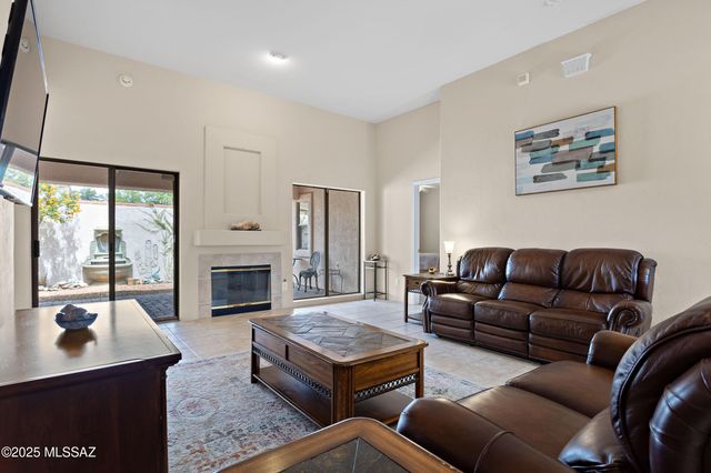 1348 W Cactus Moon Place, Tucson, AZ 85737