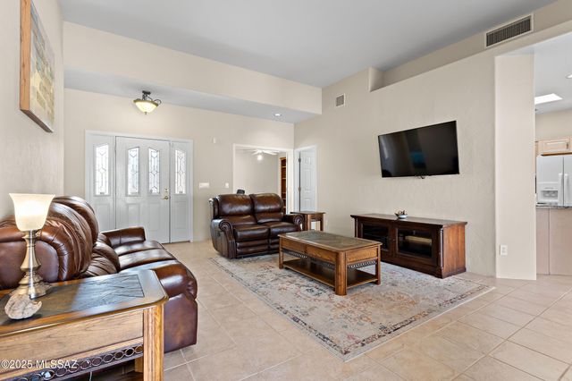 1348 W Cactus Moon Place, Tucson, AZ 85737