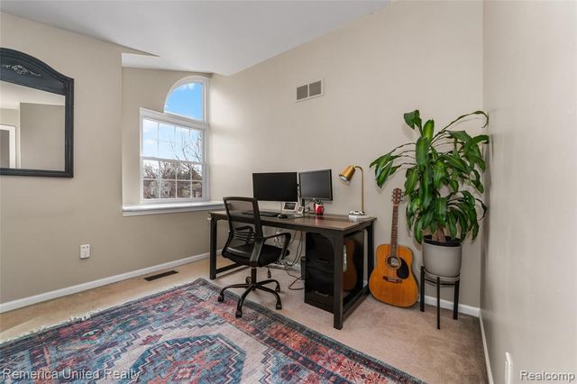 785 Eagle Heights Drive, South Lyon, MI 48178