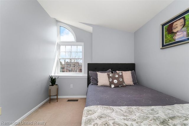 785 Eagle Heights Drive, South Lyon, MI 48178