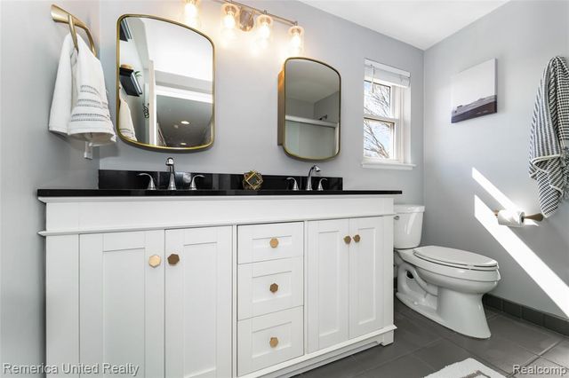 785 Eagle Heights Drive, South Lyon, MI 48178