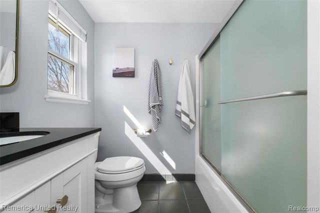 785 Eagle Heights Drive, South Lyon, MI 48178