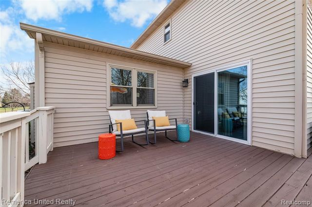 785 Eagle Heights Drive, South Lyon, MI 48178