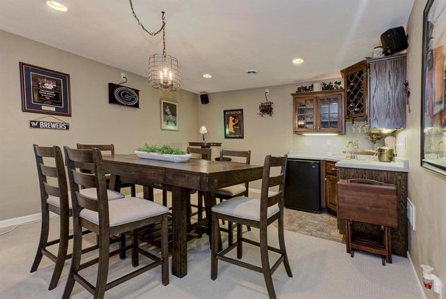 W6860 SUNNYVALE LANE, Greenville, WI 54942