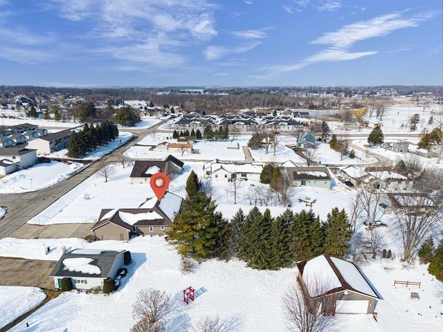 W6860 SUNNYVALE LANE, Greenville, WI 54942