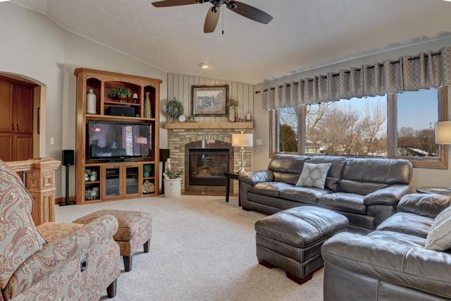 W6860 SUNNYVALE LANE, Greenville, WI 54942