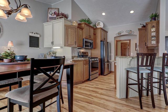 W6860 SUNNYVALE LANE, Greenville, WI 54942