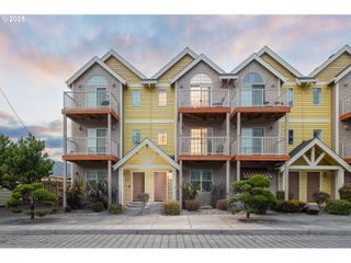 1311 Nw 15TH St, Lincoln City, OR 97367