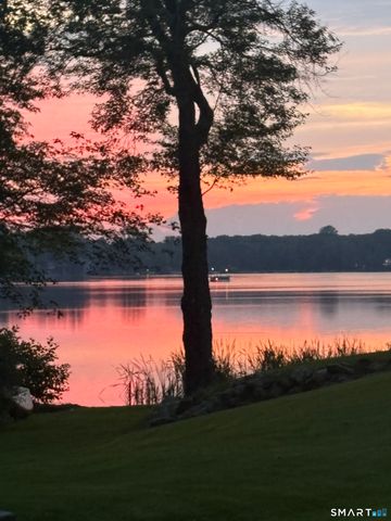 485 Deepwood Drive, Lebanon, CT 06249