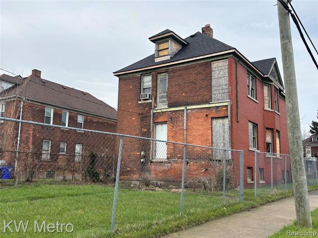 2676 Montclair Street, Detroit, MI 48214